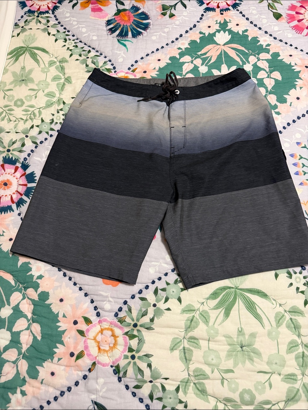 Hurley Men's Black and Gray Gradient Board Shorts